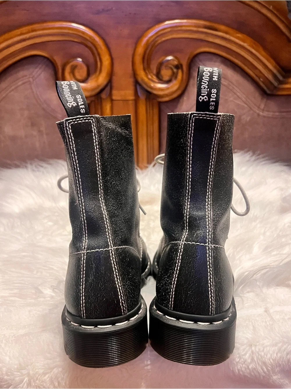Dr. Martens like new  Black Pascal Lace-Up Boots man or women  M size 9 w 10